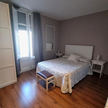 Apartment Sant Francesc Olot Luaran gambar